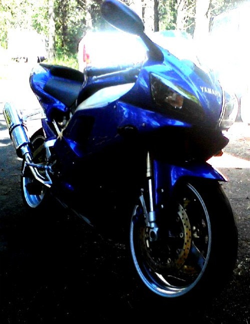 Yamaha R1